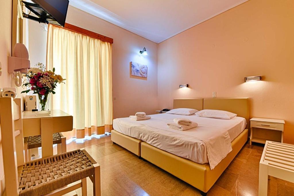 Ionis Hotel Troianata Kamer foto
