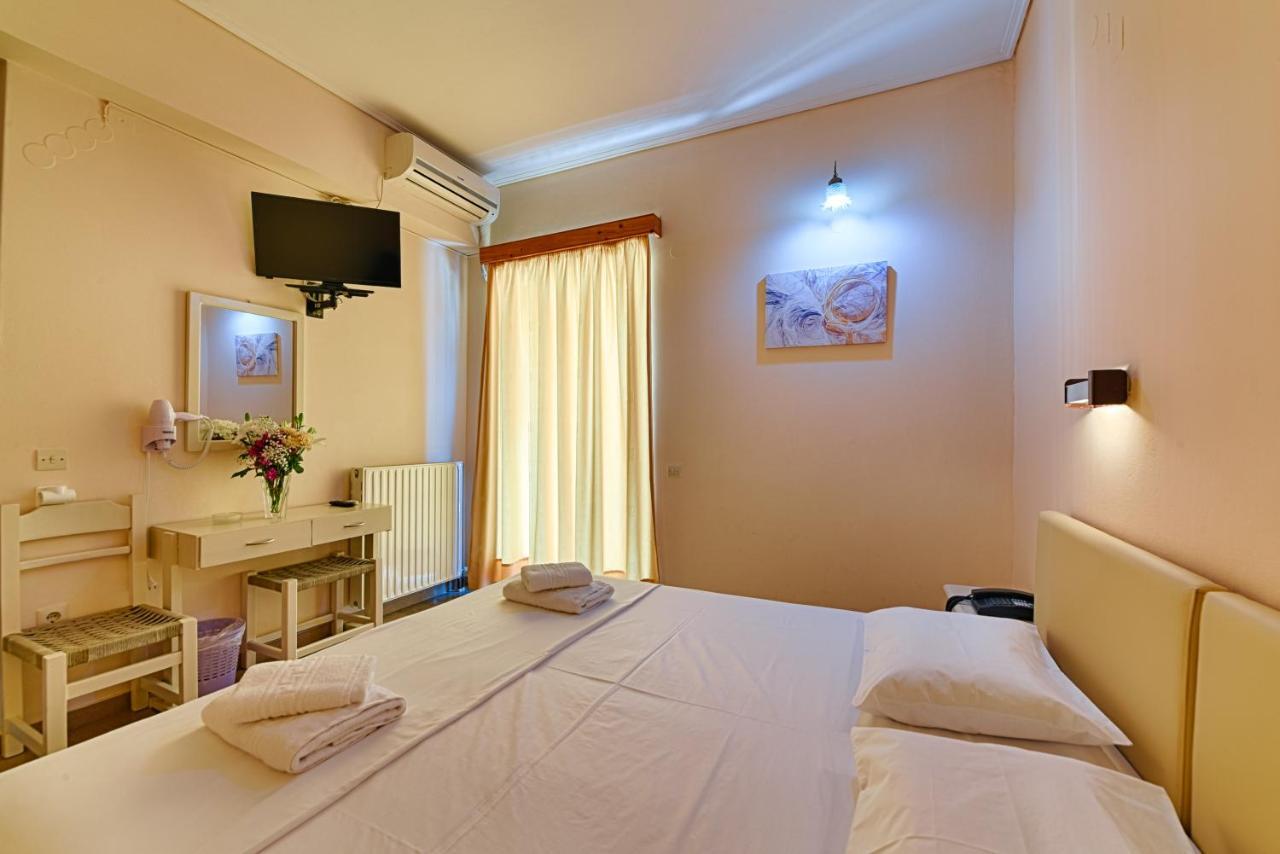 Ionis Hotel Troianata Buitenkant foto
