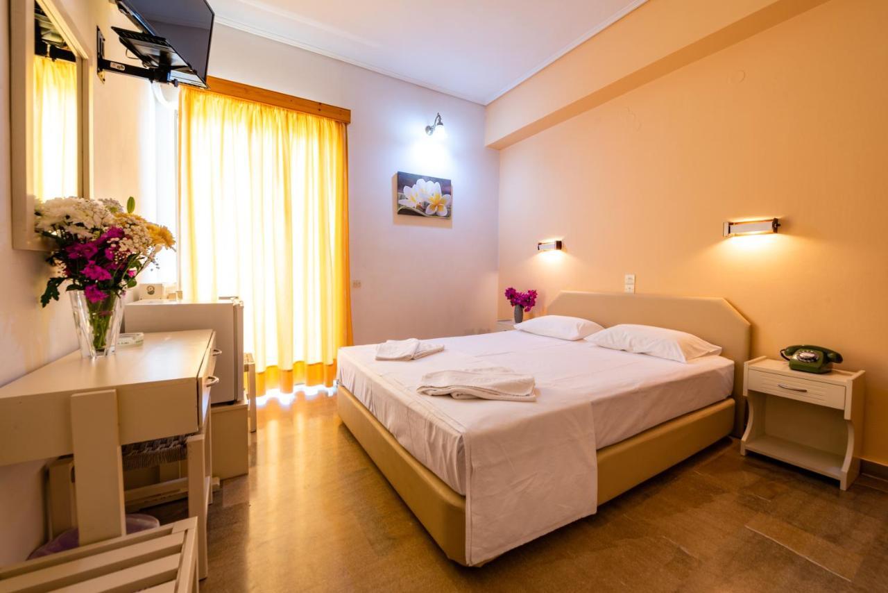 Ionis Hotel Troianata Buitenkant foto